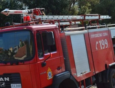 Φωτιά σε διαμέρισμα στη Ζωγράφου